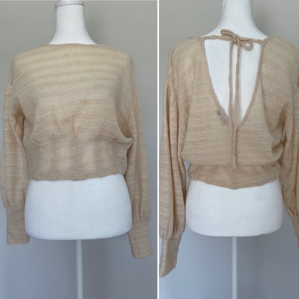 Moon River Women’s Small Open Back Wool Blend Ivory Top Sheer